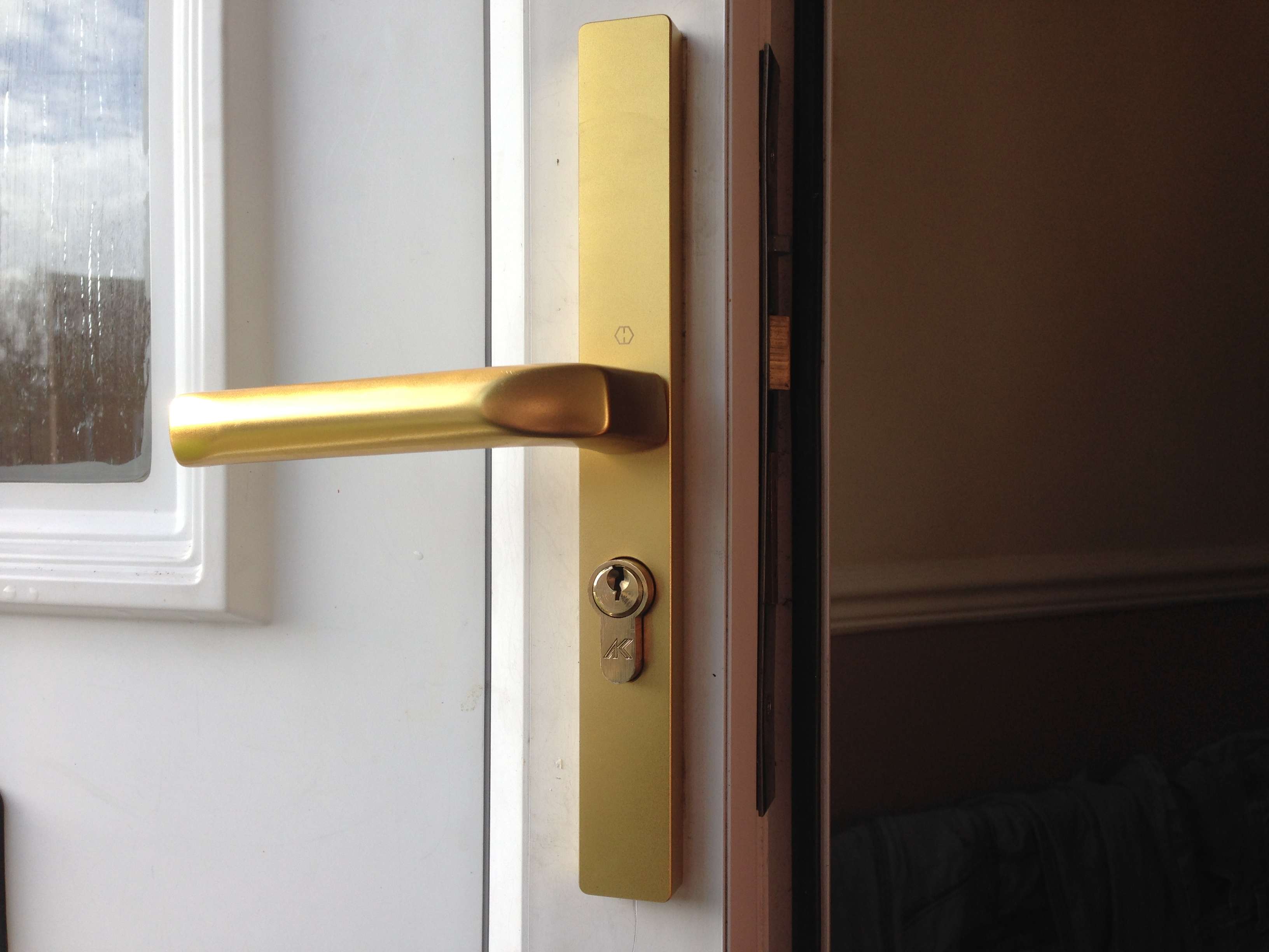 broken door handle after Windoorfix Window Repair Specialists